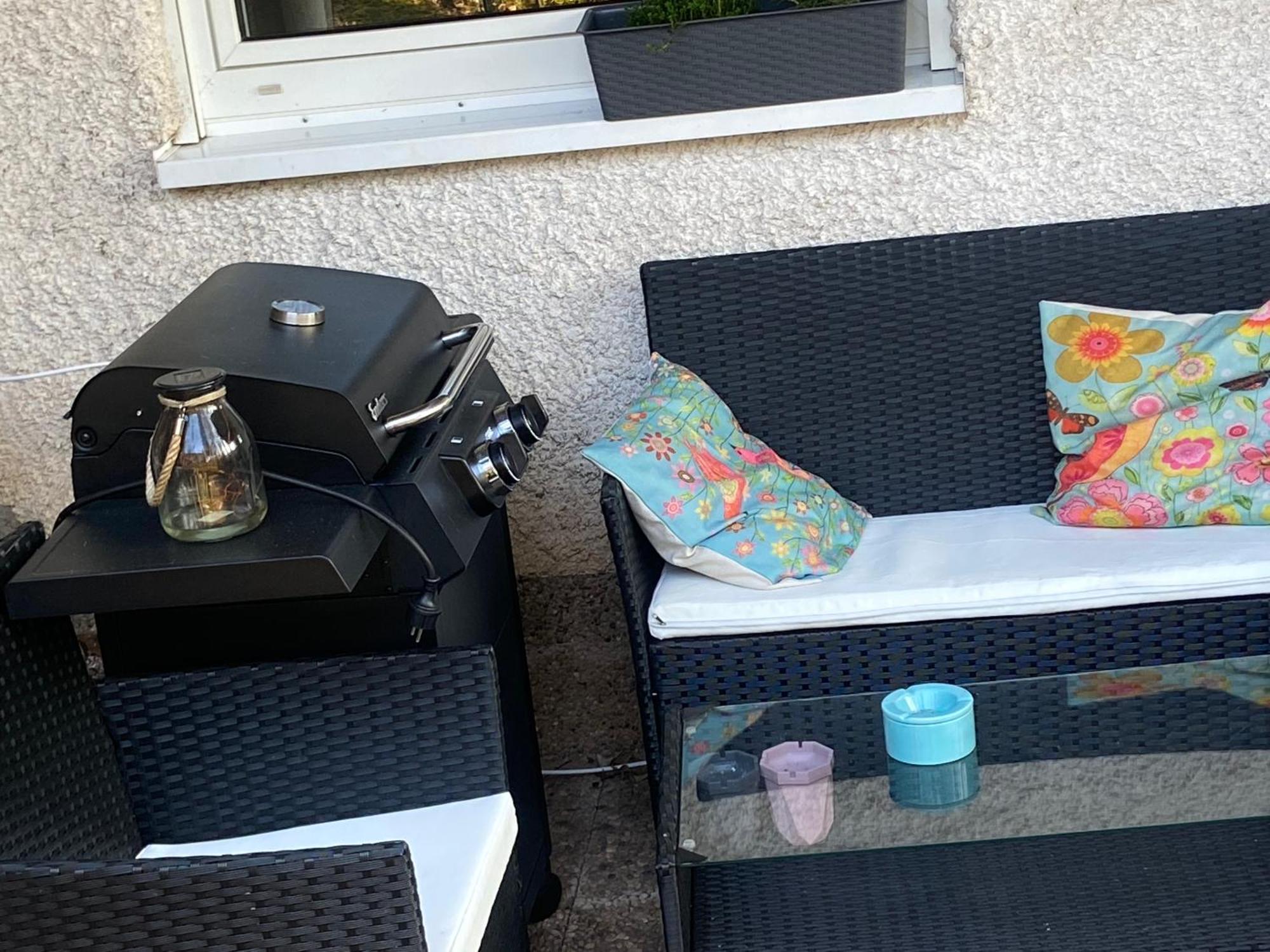 In Saarbruecken Stadtnahe Gemuetliche Wohnung Am Deutsch-Franzoesischen Garten Esterno foto